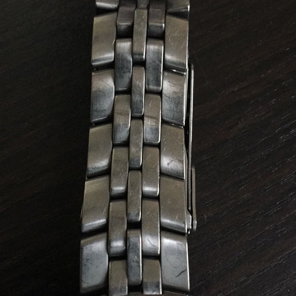 Swiss army victorinox  titanium’s working conditio